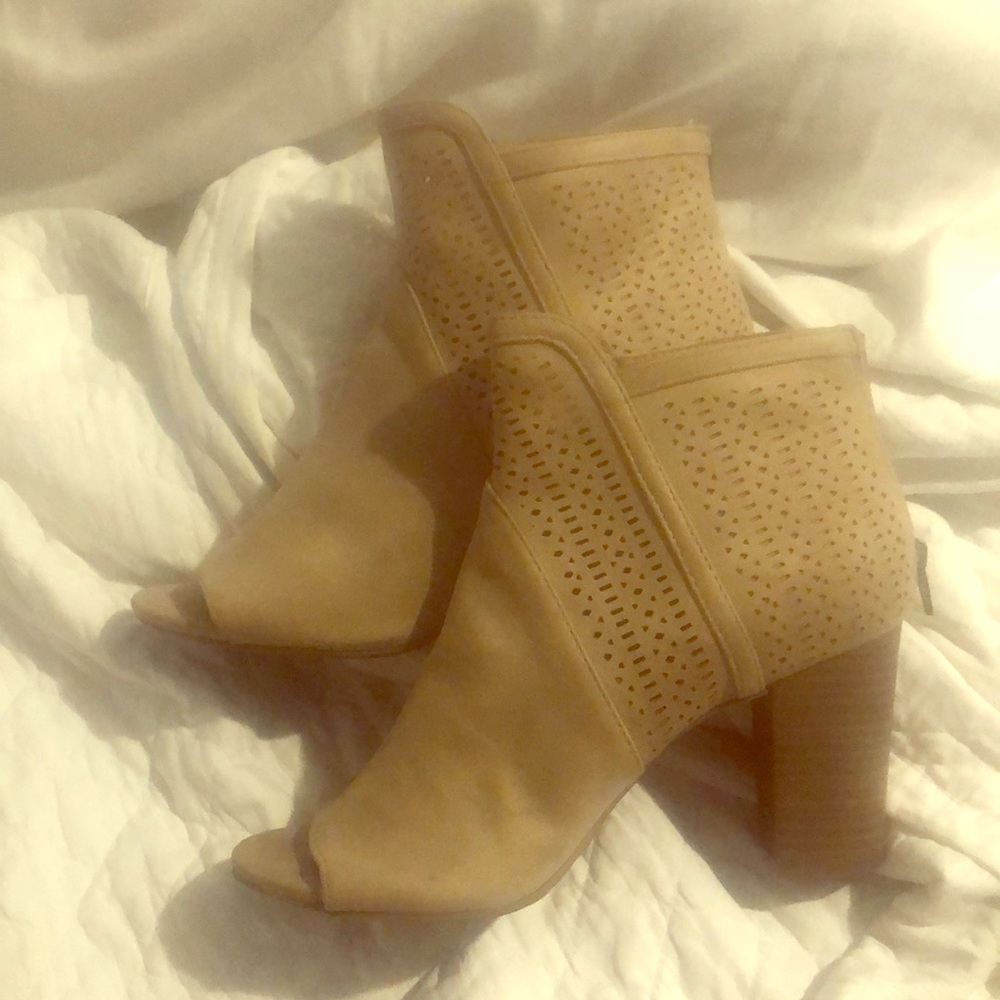 Report boots